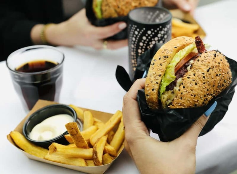 Amsterdam canal cruise with culinary burger or cheese & wine - Key reasons to pick this cruise
