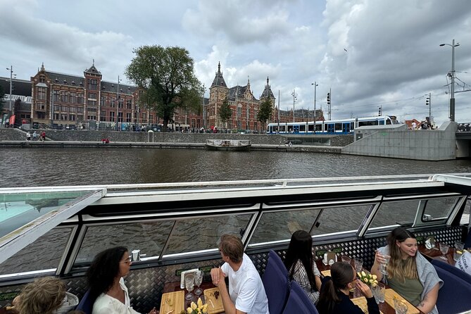 Amsterdam Cheese and Wine Canal Cruise - Prinsengracht #263 and Anne Frank’s house: seeing the setting from the water