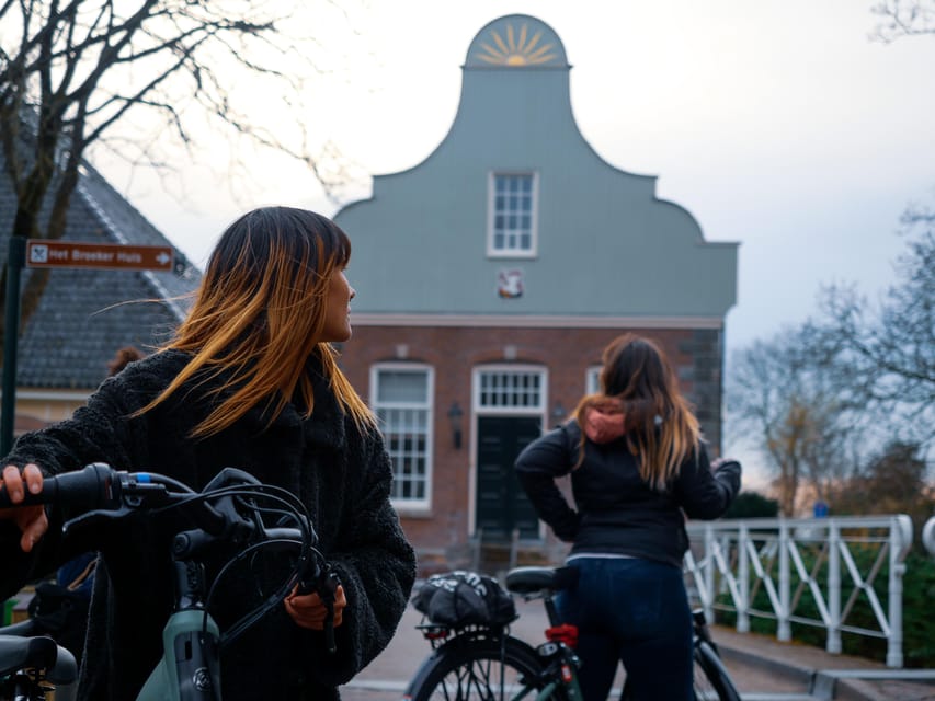 Amsterdam: Dutch Countryside E-Bike with Cheese & Clogs - From Central Station to Polder Reality on an E-Bike