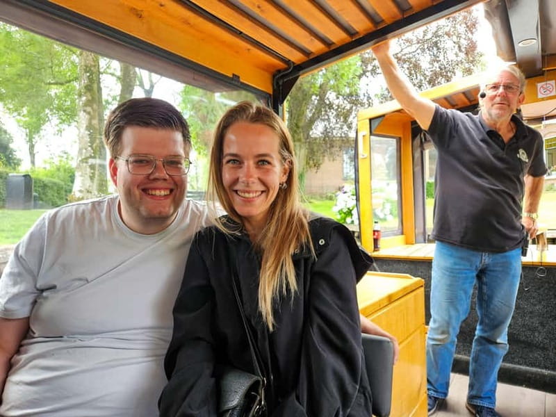 Amsterdam: Live GuideD Giethoorn Boat Tour & Cheese Platter - Price and Value: Is $76 Worth a Day from Amsterdam?