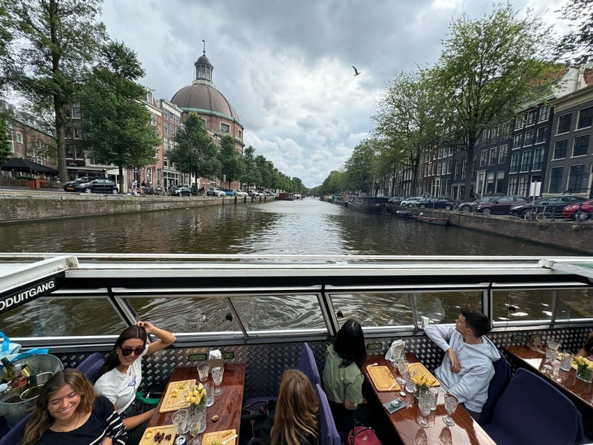 Amsterdam: Luxury Cheese & Wine Canal Cruise - Meeting point and timing: don’t cut it close