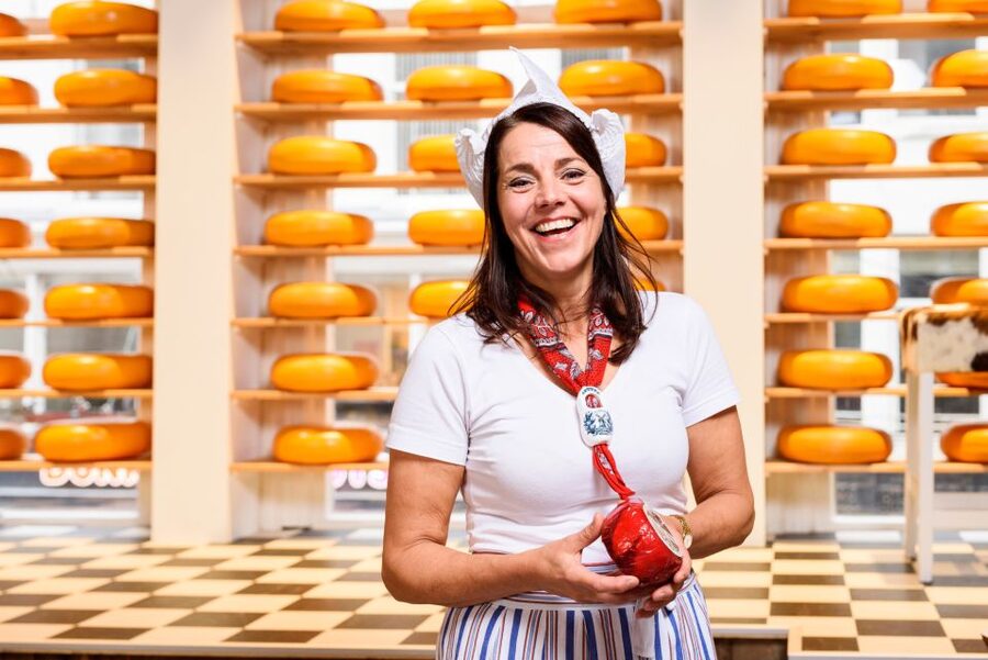Amsterdam: Premium Henri Willig Cheese Tasting Experience - The Short Film: How Cheesemaking Changes the Flavor You Notice