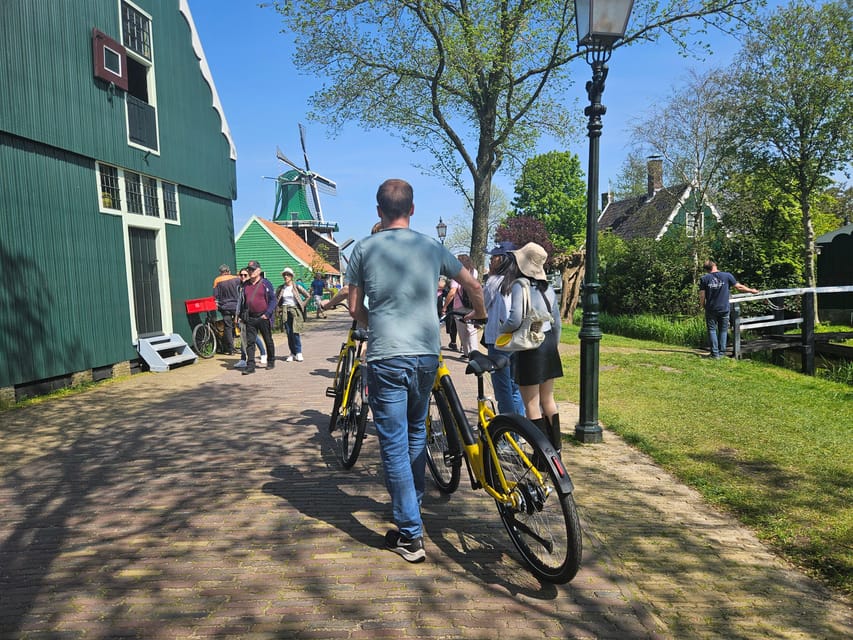 Amsterdam: Zaanse Schans E-Bike Tour with Windmills & Cheese - E-Bike Comfort: Why This Ride Works Even if You Are Not a Cyclist