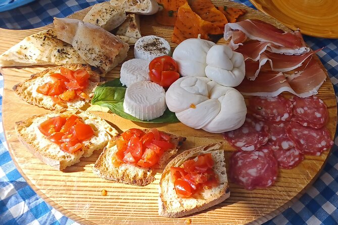 Authentic Farm Tour with Pizza, Cheese, Wine & Limoncello Tasting - Olive oil and limoncello stops: learning that tastes good