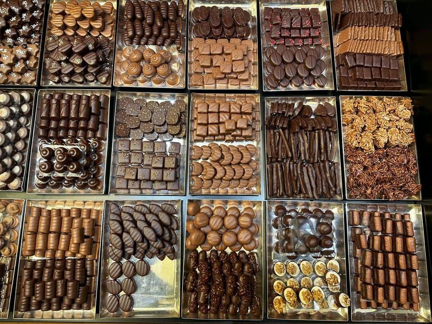 Basel: Cheese, Chocolate and Pastry Food Tour - Lackerli spice biscuit: Basel’s 17th-century tradition at a local bakery