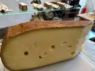 Basel: Local Cheese Tasting Tour with a Cheese Sommelier - Meet at Binningerstrasse 15: The Tour Setup in Real Life