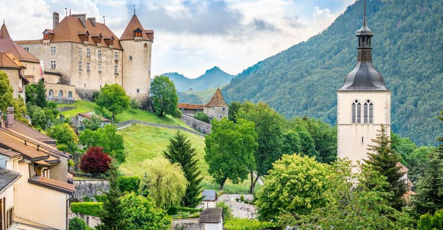 Bern: Gruyères Cheese and Cailler Chocolate Tasting Tour - Key moments you’ll remember