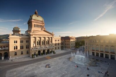 Bern Small-Group Day Trip from Zurich Including Cheese Tasting - Bern’s Old Town walking tour: the places you can’t miss