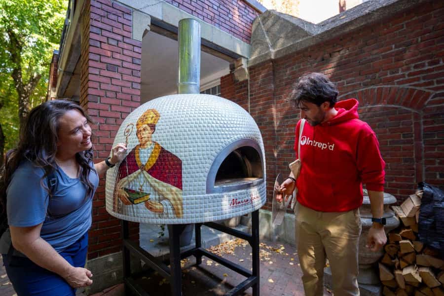Boston: North End Food Experience with Pizza, Meats & Cheese - How this tour feels in real time (pace, group size, and service)