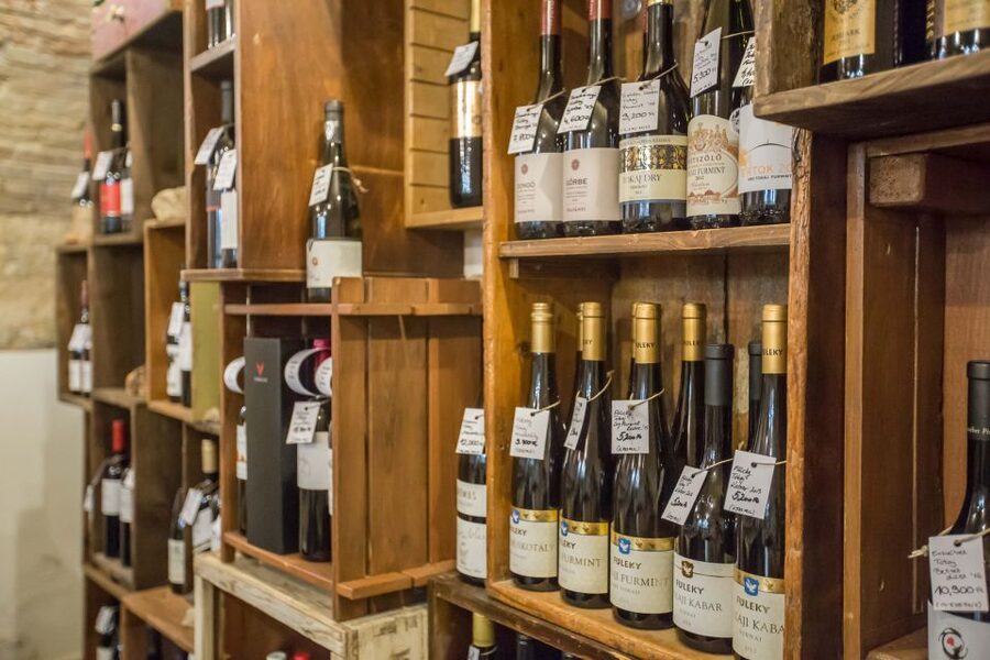 Budapest: Wine, Cheese, and Charcuterie Tasting - Key things to know before you go