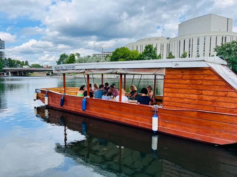 Bydgoszcz: River Cruise with local Wine and Cheese Tasting - Comfort, weather, and the seasickness question