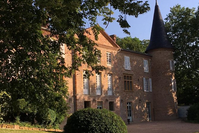 Cheese and Wine Accord Tour at Château de Champ-Renard - Inside the Château: Why the Interiors Matter to Your Tasting