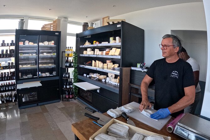 Cheese and Wine Tasting Platter in Saint Martin - Pairing Basics You Can Use Right Away
