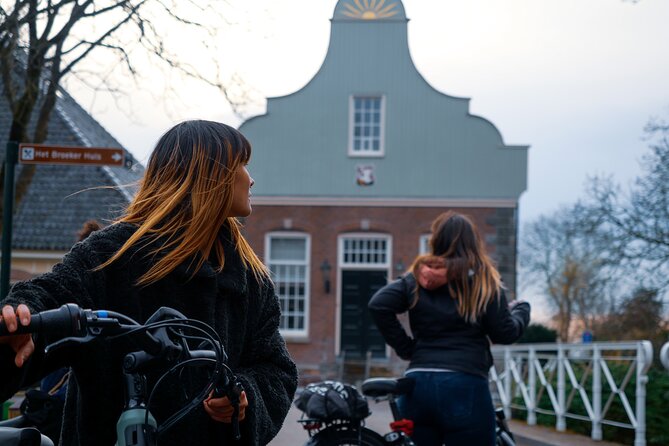 Cheese, Canals & Windmill Countryside E-Bike Tour Amsterdam - Amsterdam Centraal to the IJ Ferry: Sightseeing With Less Stress