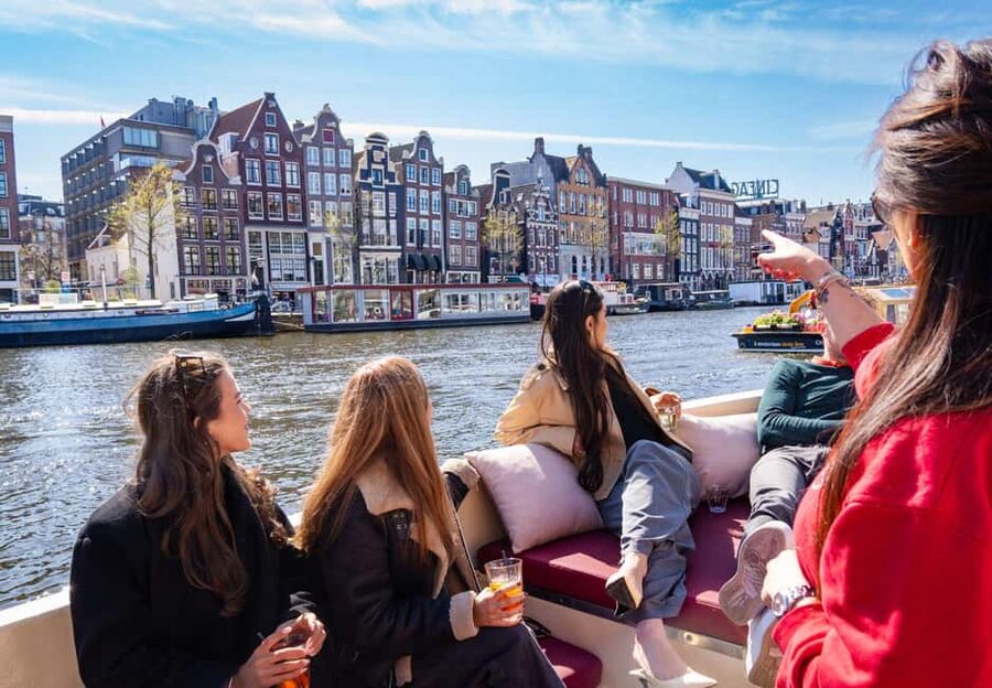 Cheese & Drinks Guided Amsterdam Boat Tour, All Inclusive - Why an electric cheese-and-drinks canal cruise feels like the smarter Amsterdam plan