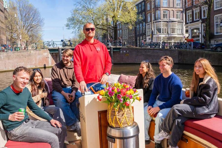 Cheese & Drinks Guided Amsterdam Boat Tour, All Inclusive - Starting point at Oudezijds Voorburgwal 226: logistics that affect your comfort