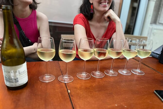 Cheese & Wine Tasting in Montmartre with a Local Cheesemonger - The value of a small group (max 11) with real conversation