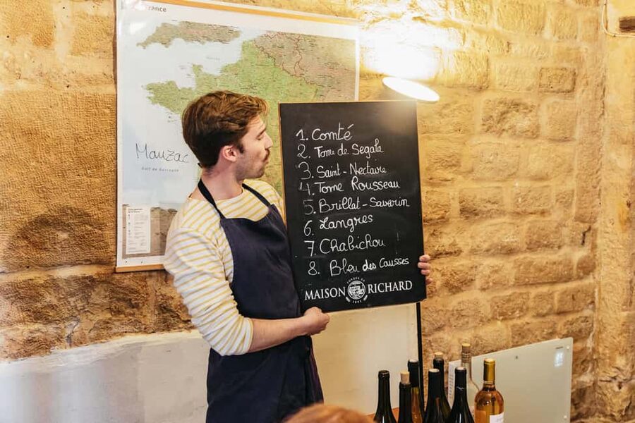 Cheese & Wine Tasting in Montmartre with Local Cheesemonger - How Max Explains French Cheesemaking (Without the Heavy Talk)
