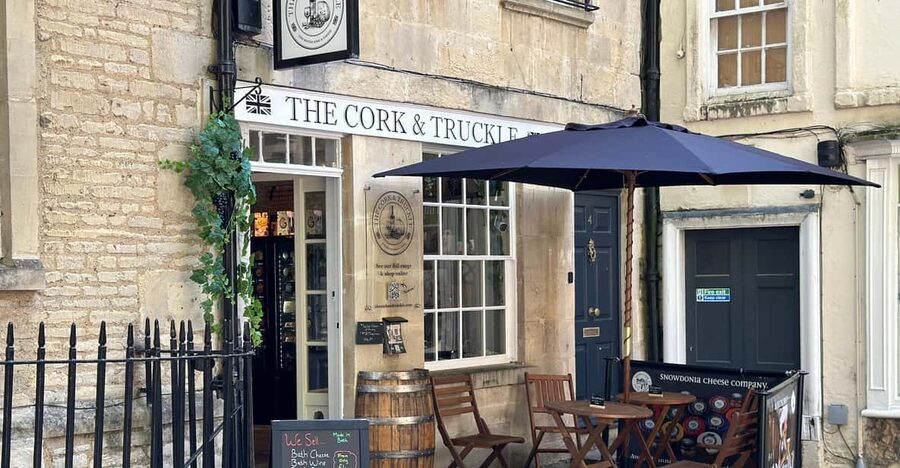 City of Bath: British Wine and Cheese Tasting Experience - Bath’s cellar tasting: why it feels special