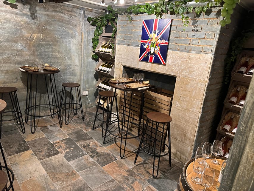 City of Bath: British Wine and Cheese Tasting Experience - The host-led start, then your own pace