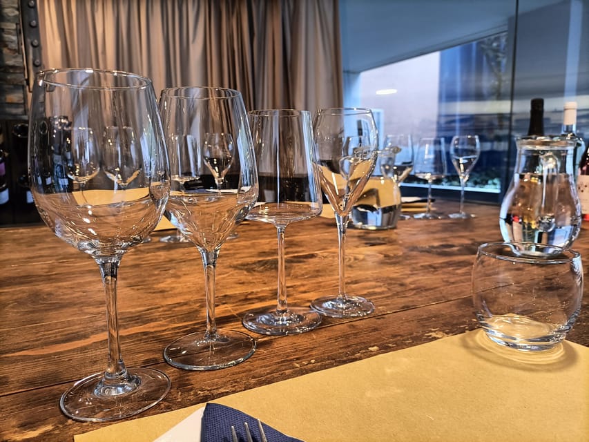 Como: Wine Tasting Experience with Cheese and Cold Cuts - Price in perspective: is $59 good value for Como wine and food?