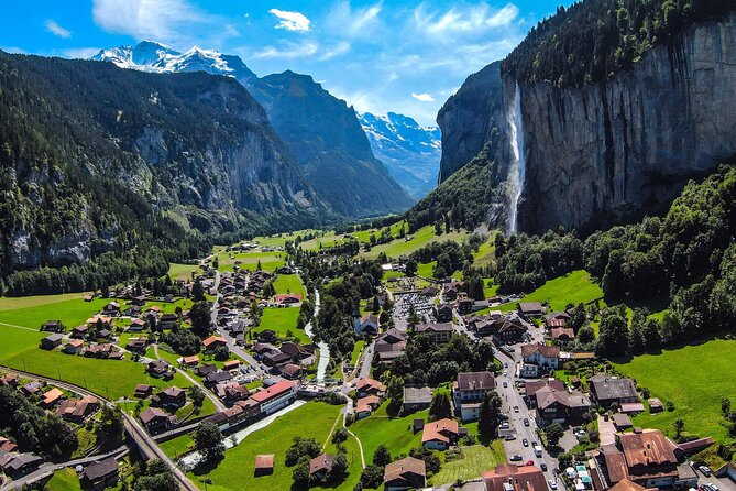 Discover Lauterbrunnen with CHEESE & CHOCOLATE - First Stop: A Lauterbrunnen Valley Walk With Waterfall Views