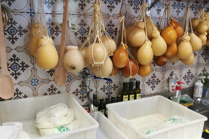 DISCOVER SORRENTO, food &Walking tour . Lemons-cheese&olive oil - 6 Key Things You’ll Like About This Sorrento Tour