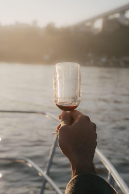 Douro River Cruise with Cheese & Tonic Porto in a Sailboat - Cais de Gaia and the moment you spot Dom Luís I