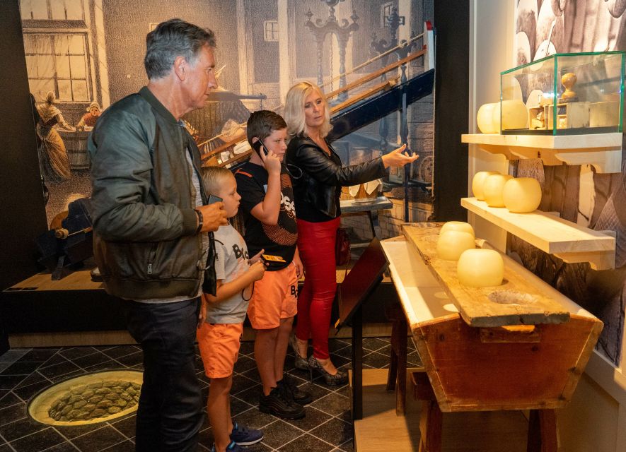 Edam: Edam Cheese Museum Entry Ticket - The Cheese Tasting at the Henri Willig Cheese Farm Store