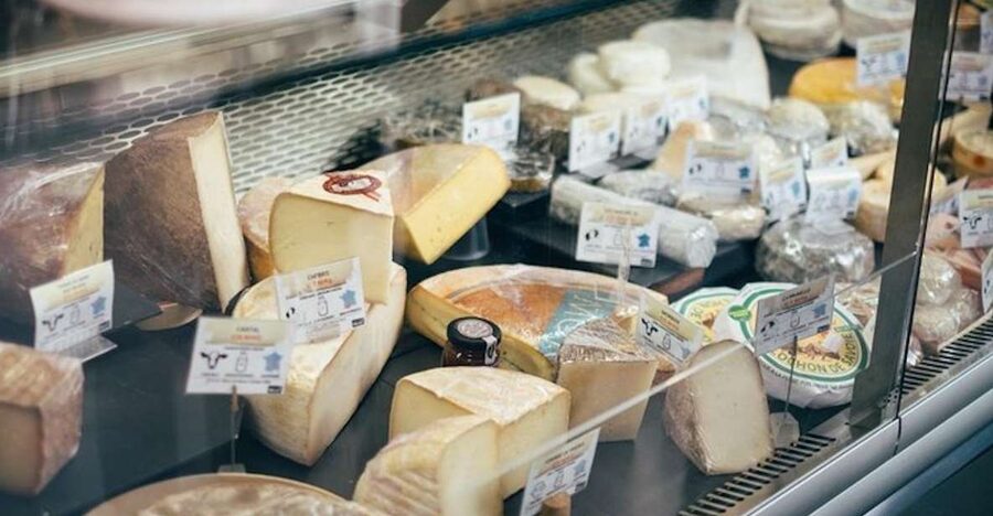 Edinburgh: Cheese Crawl with Local Guide - The cheese stops: what you’re really tasting (and why it matters)