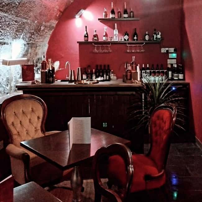 Edinburgh: English Wine and Scottish Cheese Tasting - Your First Course: Sparkling Wines With Their Scottish Cheese Pair