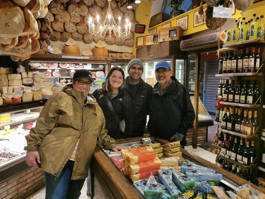 Emilia Romagna cheese tour - The walk-through shops: where the guide ties cheese to real pairings