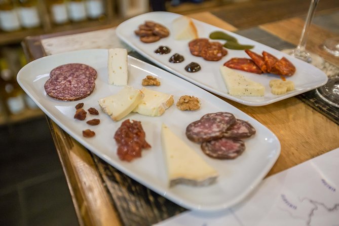 Evening Wine, Cheese, & Charcuterie Tasting in Budapest - Pairings that actually make sense: cheese, charcuterie, and matchups