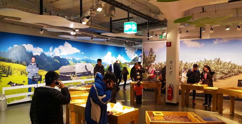From Lausanne: Gruyères Tour with Train, Chocolate & Cheese - Gruyères village on the hill: how to use your one hour