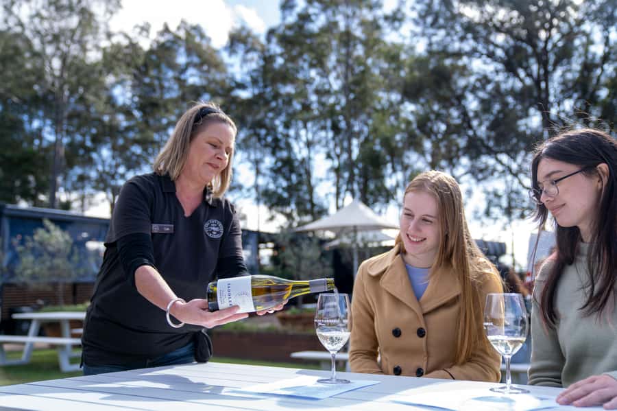 From Sydney: Award-Winning Hunter Valley Wine & Cheese Tour - Pokolbin lunch by the water: the meal break you’ll appreciate