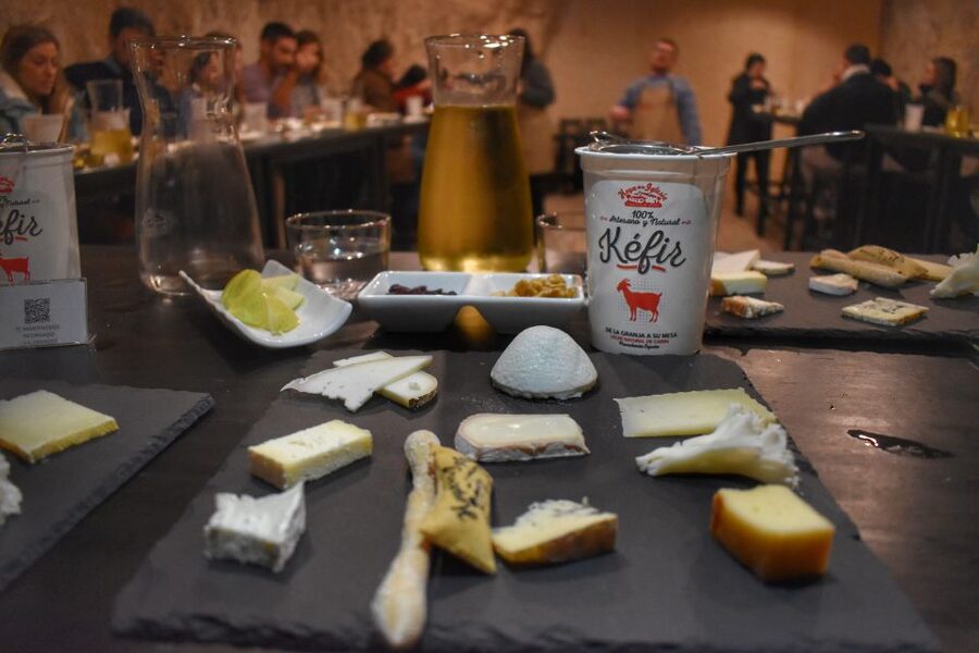 From Valencia: Guided Cheese Factory Tour with Wine Tasting - Utiel-Requena: why this wine region fits a cheese-focused day