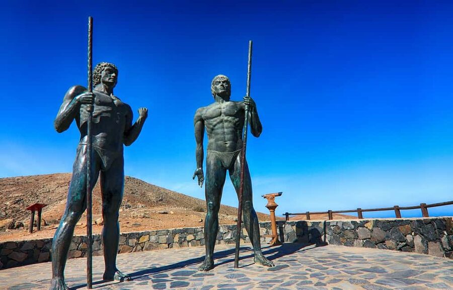 Fuerteventura: Small-Group Island Tour with Cheese Tasting - A 6.5-hour route that mixes farms, cliffs, and coastal caves