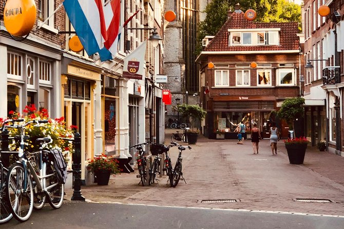 Gouda Private Walking Tour: History, Architecture & Cheese - Stadhuis Gouda on the outside: getting your bearings fast