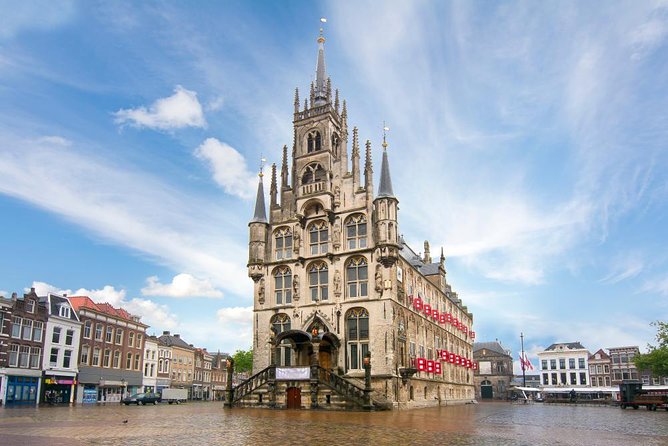Gouda Private Walking Tour: History, Architecture & Cheese - Where to meet and where it ends