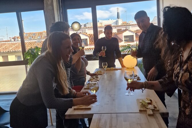 Gourmet Experience: Tasting of Spanish Cheese and Exclusive Wines - The heart of it: the four DOP cheeses you’ll taste