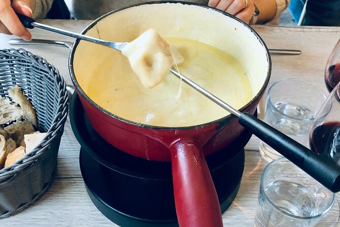 Gruyère Cheese and Chocolate Tasting Day Trip from Geneva - Stop 3: Maison Cailler chocolate museum and tastings