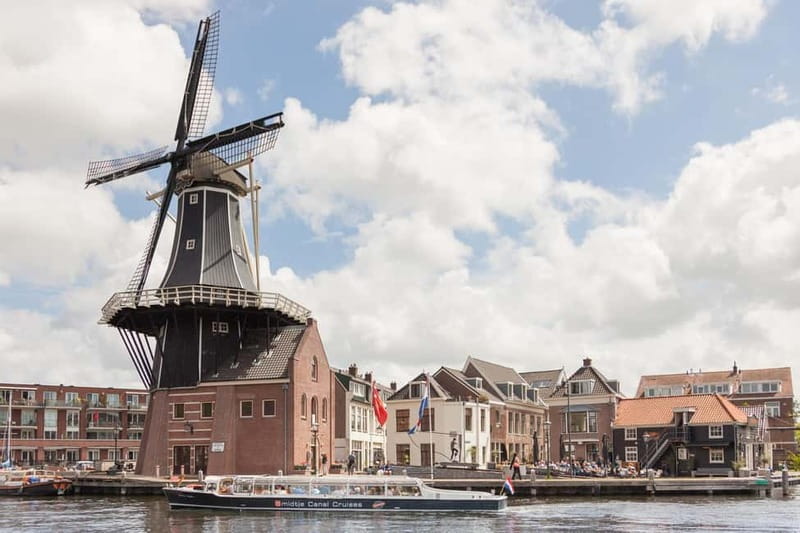 Haarlem: Local Cheese and Wine Cruise - Haarlem from the water: why this view matters