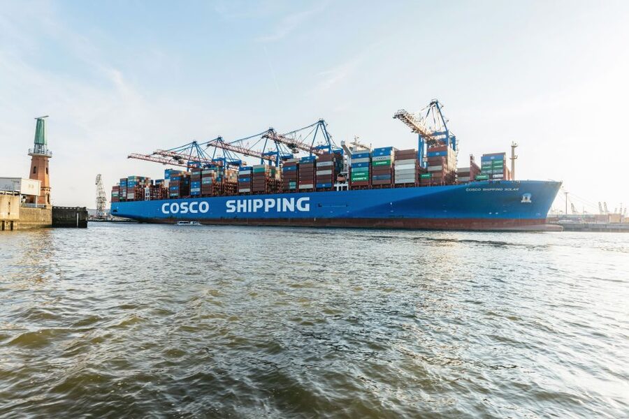 Hamburg: Harbor Cruise with Wine and Cheese - Who this cruise suits best (and who should skip it)