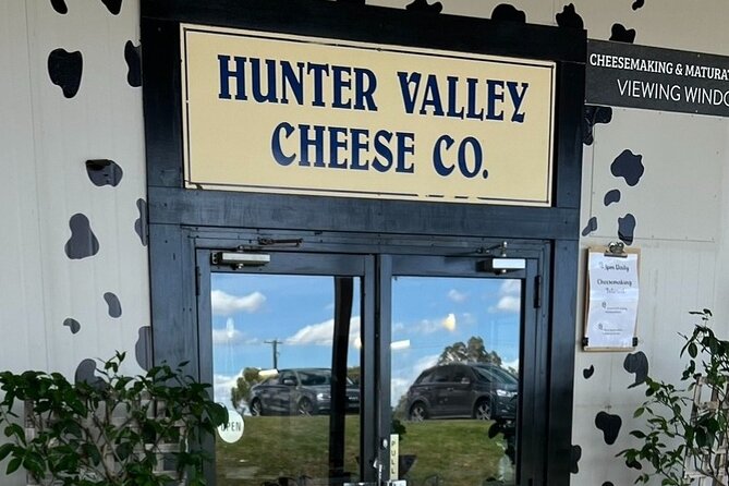 HUNTER VALLEY CHEESEBOARD TASTING - select your favourite cheeses - Choosing Your 4 Cheeses: the concierge is part of the show