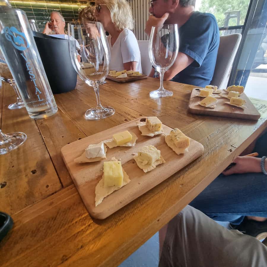 Hunter Valley: Wine, Gin, Cheese and Chocolate Tour - The Guides Make or Break the Day (And This Tour Puts That First)