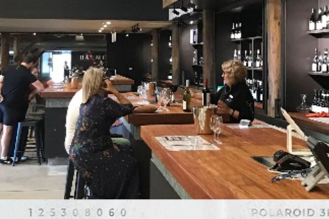 Hunter Valley Wines, 2-Course Lunch, Cheese & Chocolate Tour - The sweet stop: Hunter Valley Chocolate Company, about 30 minutes