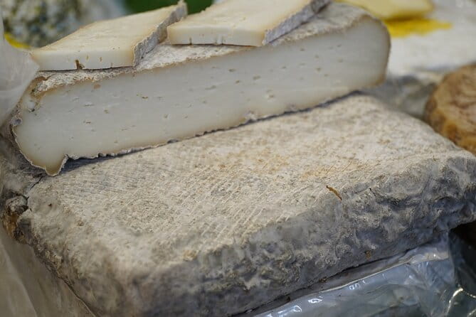 Journey through Italian Cheese - The Wine Part: Tuscany Regions and the Italian Designation System
