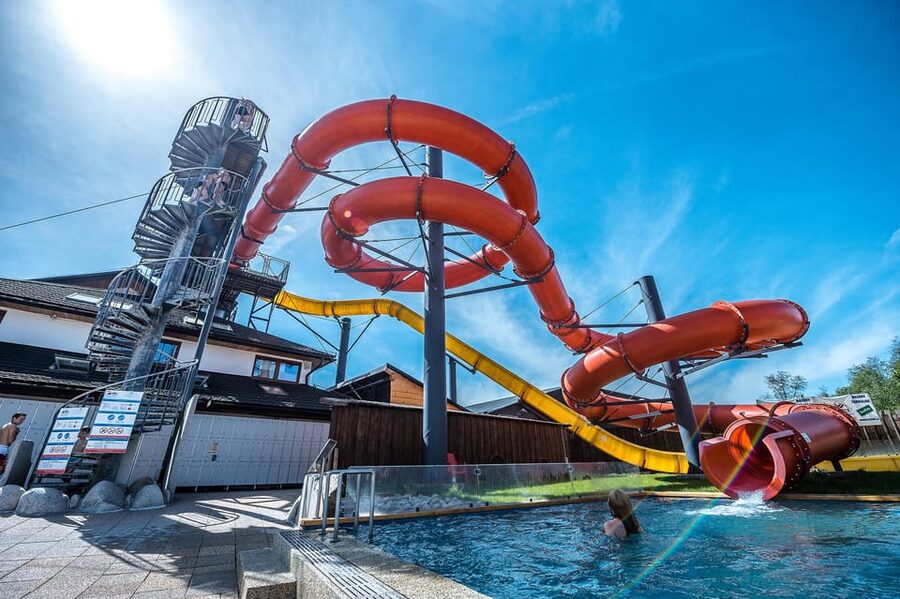 Krakow: Zakopane Cable Car, Vodka, Cheese & Hot Springs Tour - Who should book this day trip (and who should skip it)
