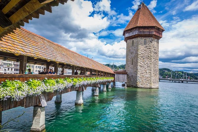 Lucerne CH Experience: Cheese, Chocolate, Chapel Bridge & Château - Cheese and wine pairing: where the flavor story becomes real