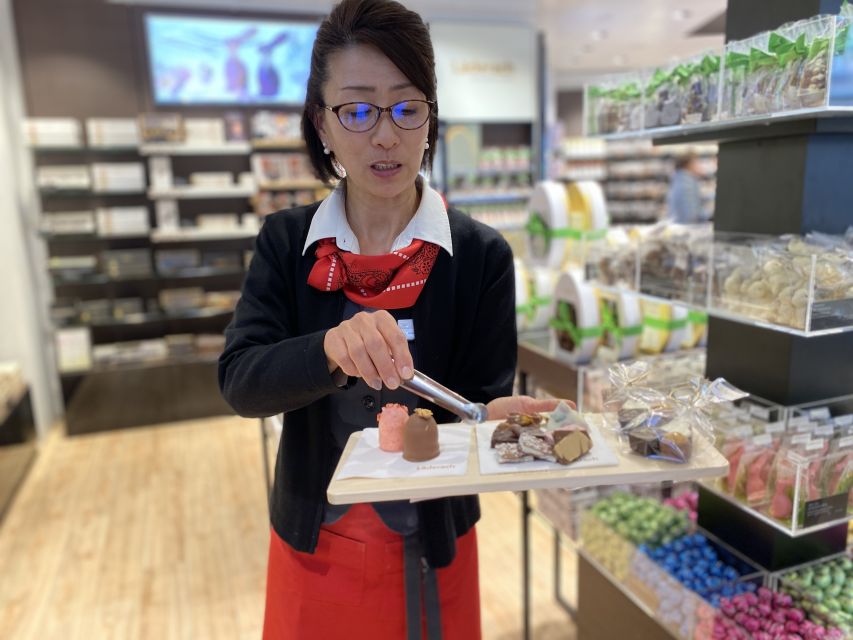 Lucerne CH Tour: Cheese, Chocolate, Chapel Bridge & Chateau - Chocolate and Swiss cheese tastings: the real value is the pairing